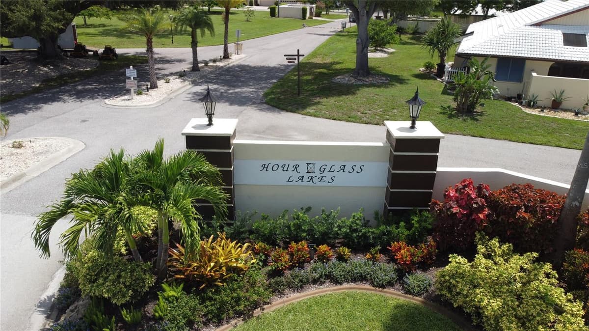 157 HOURGLASS DRIVE — photo 36 of 55