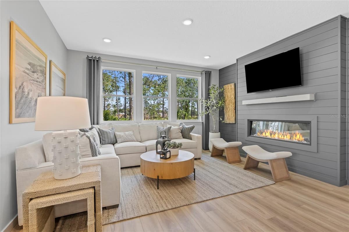 26 PERSEUS AVENUE — photo 13 of 26