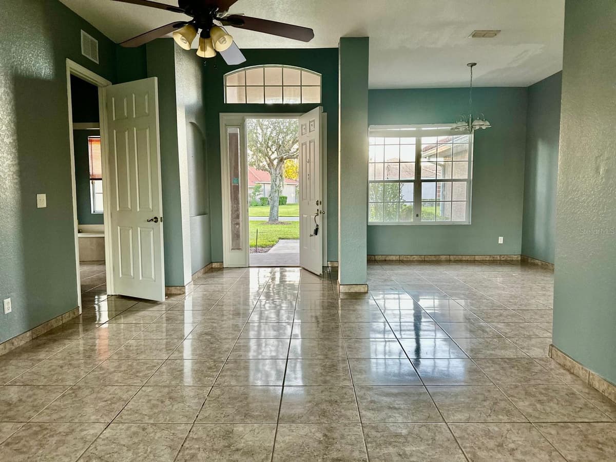 421 BAY LEAF DRIVE — photo 3 of 13