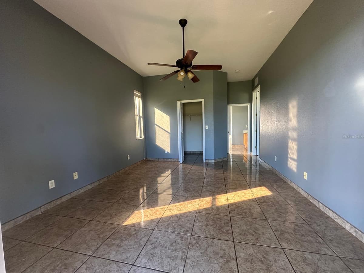 421 BAY LEAF DRIVE — photo 11 of 13
