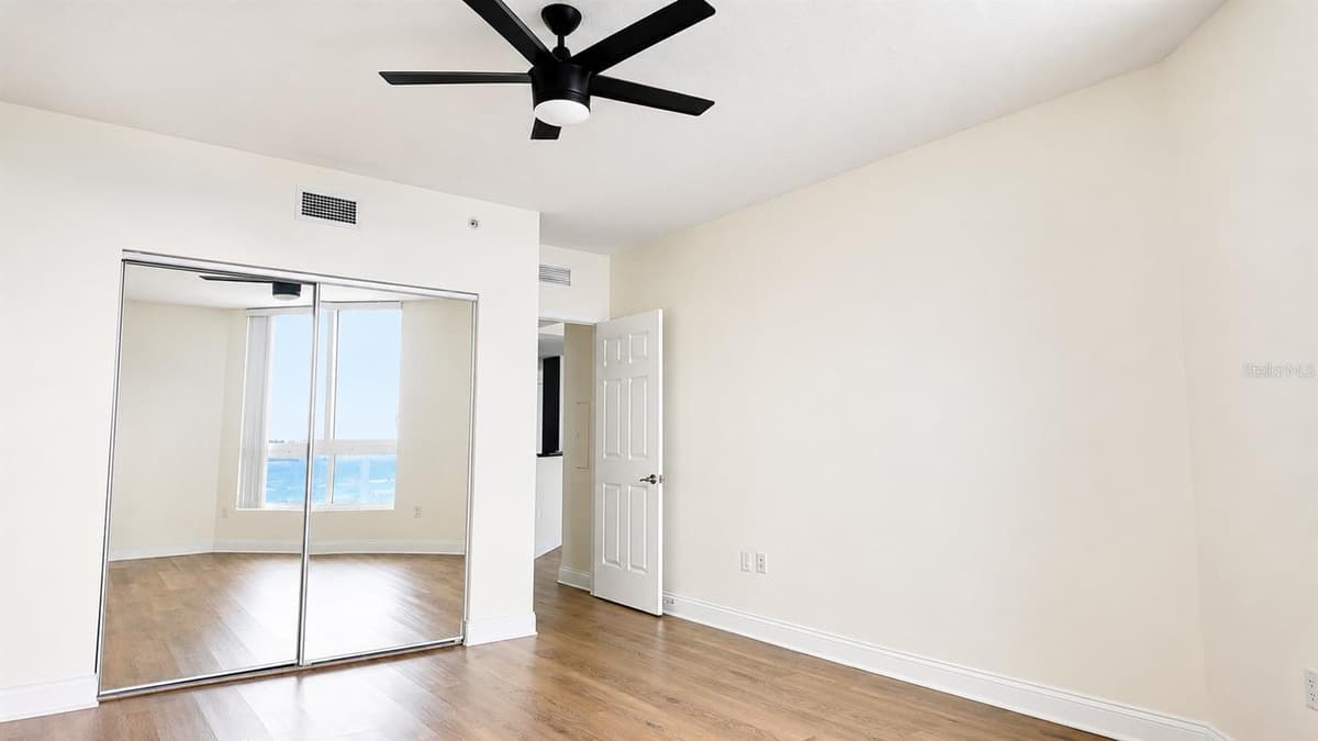 241 RIVERSIDE DRIVE — photo 8 of 44