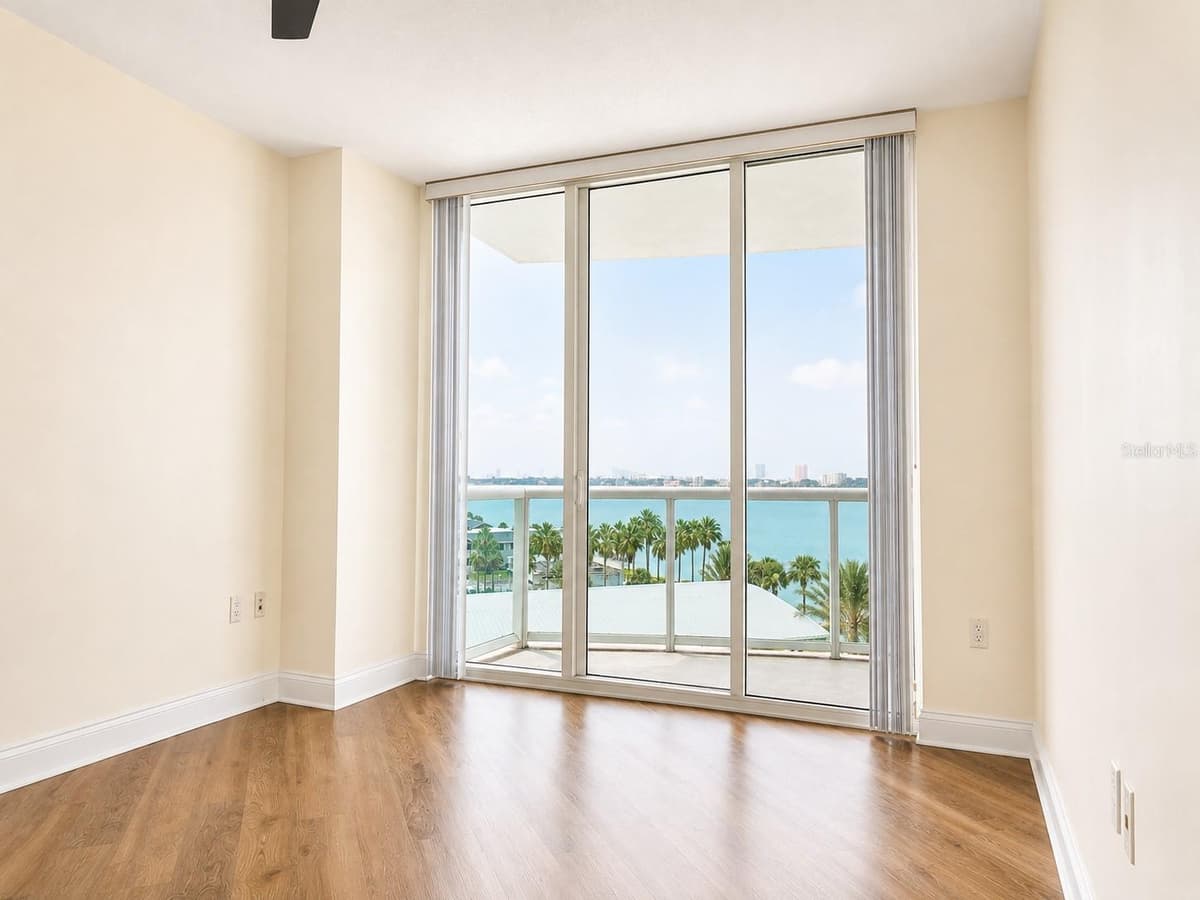 241 RIVERSIDE DRIVE — photo 13 of 44