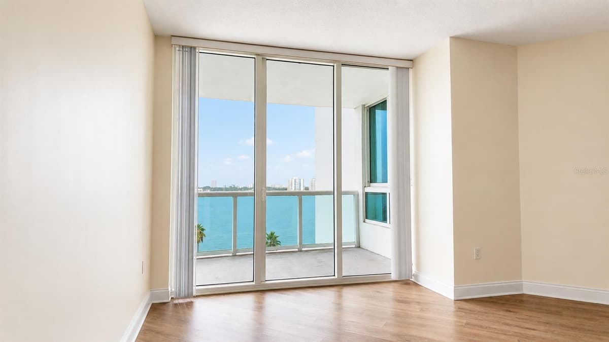 241 RIVERSIDE DRIVE — photo 3 of 44
