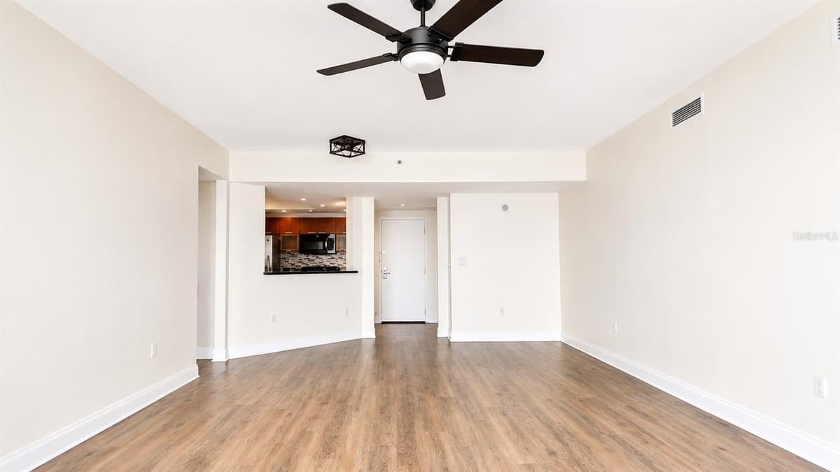241 RIVERSIDE DRIVE — photo 4 of 44