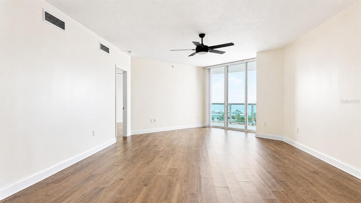 241 RIVERSIDE DRIVE — photo 2 of 44