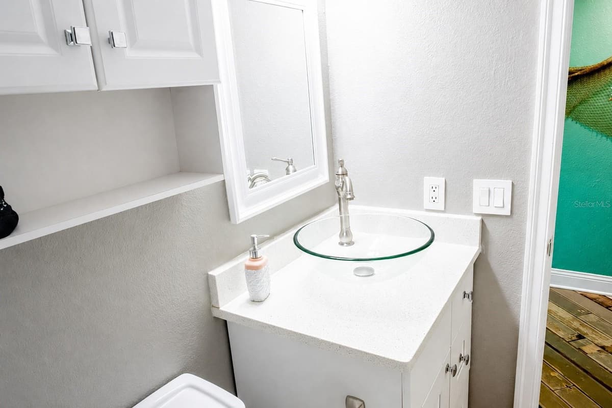 2506 ROCKY POINT DRIVE — photo 11 of 15