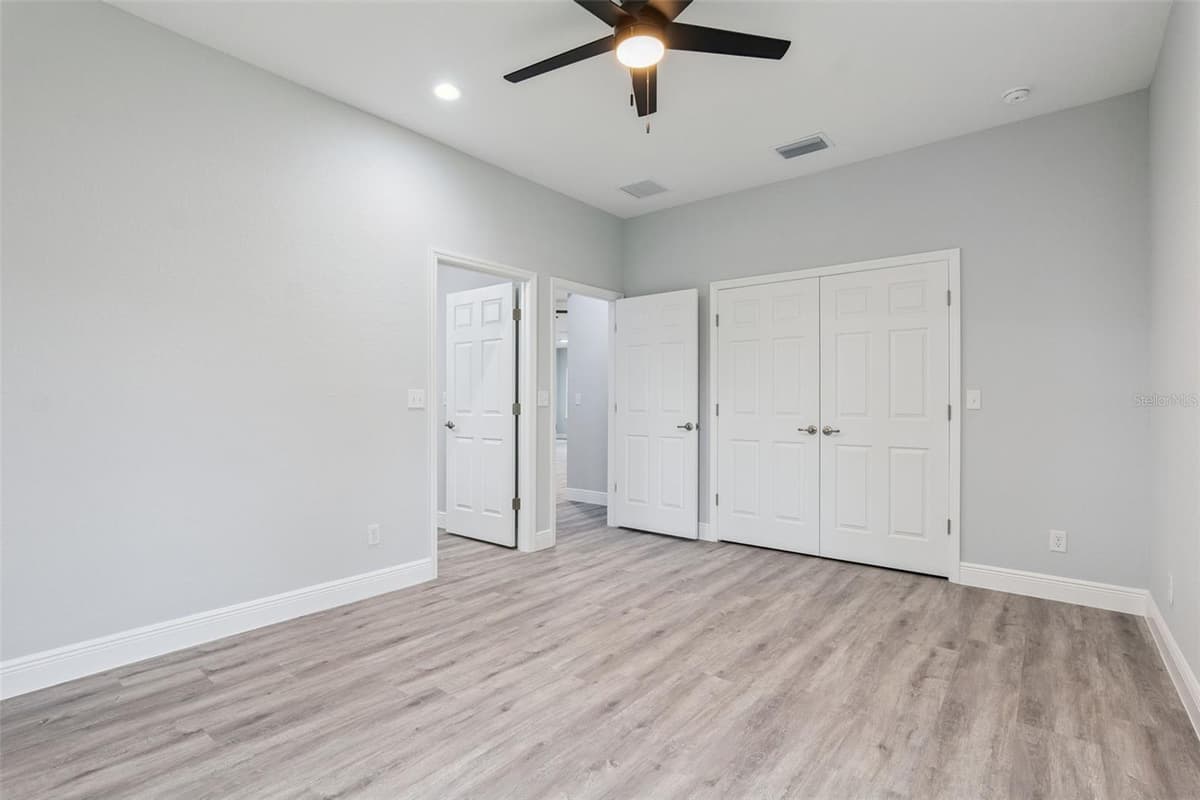2043 WATERSEDGE DRIVE — photo 20 of 34