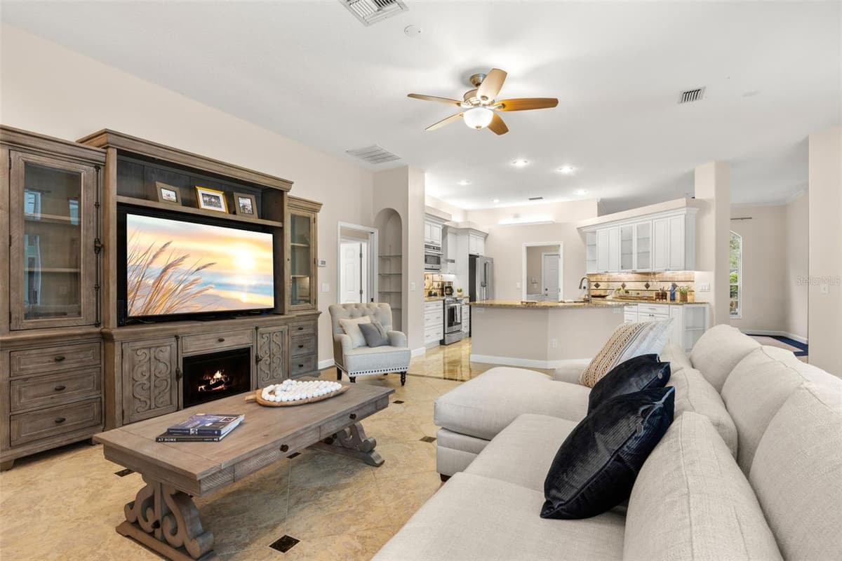 5501 STAG THICKET LANE — photo 20 of 58