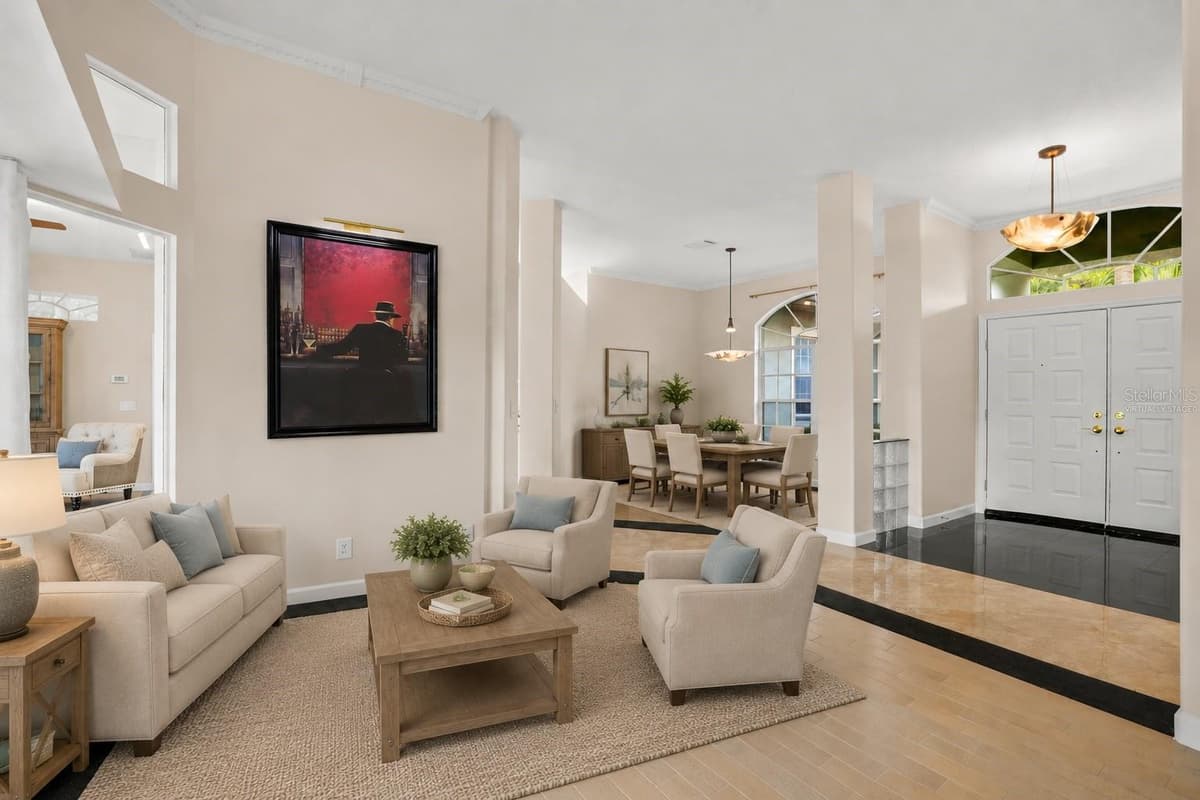 5501 STAG THICKET LANE — photo 4 of 58