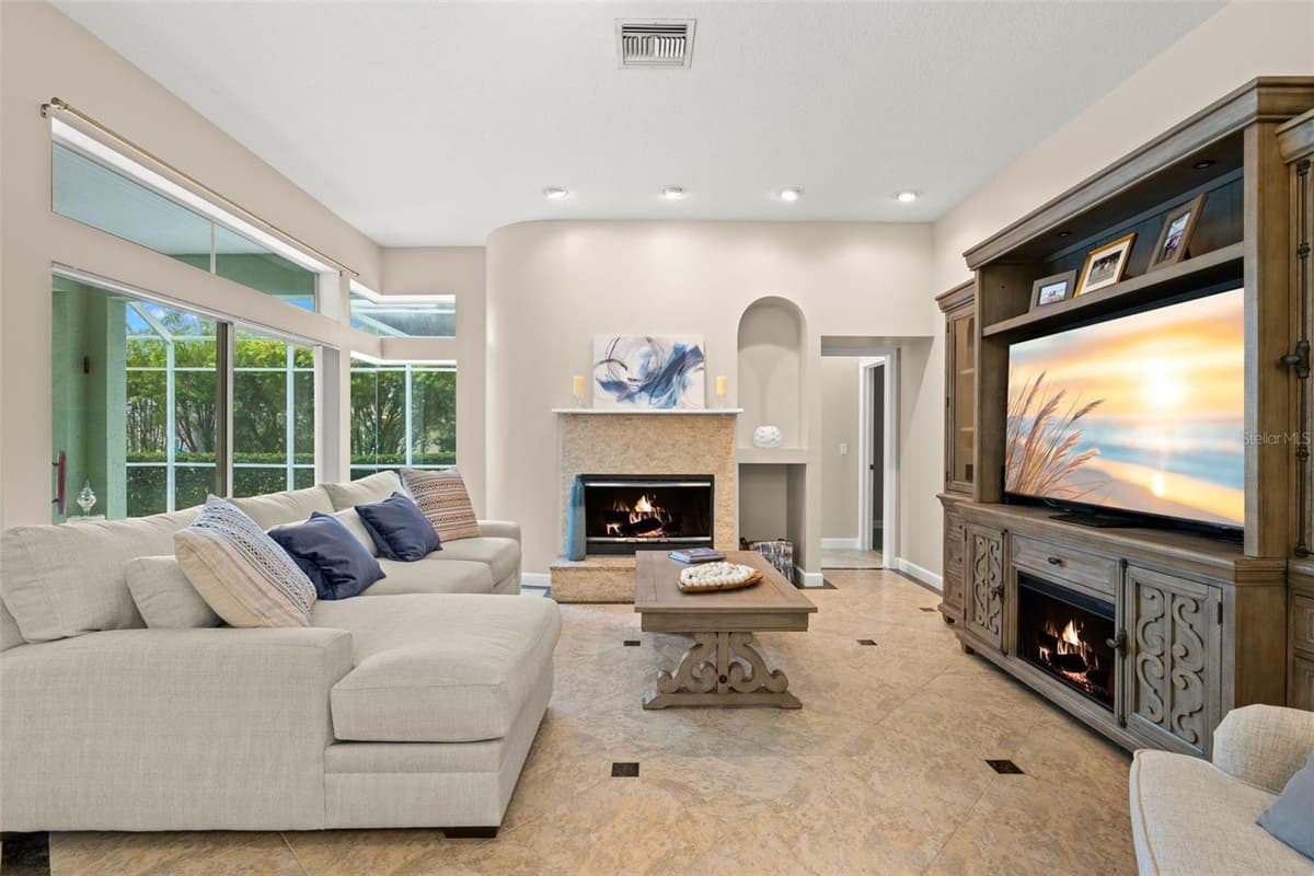 5501 STAG THICKET LANE — photo 17 of 58