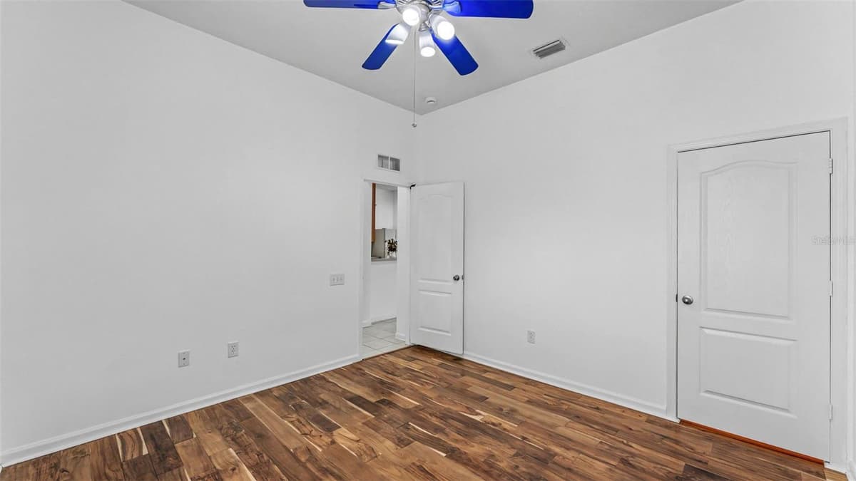 2041 HEARTLAND CIRCLE — photo 28 of 55
