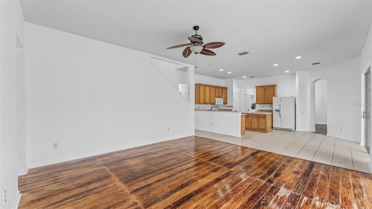 2041 HEARTLAND CIRCLE — photo 24 of 55