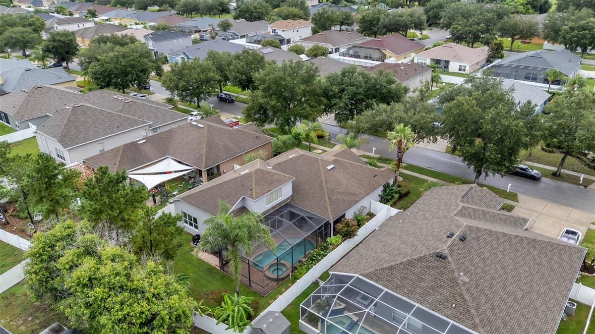 2041 HEARTLAND CIRCLE — photo 11 of 55