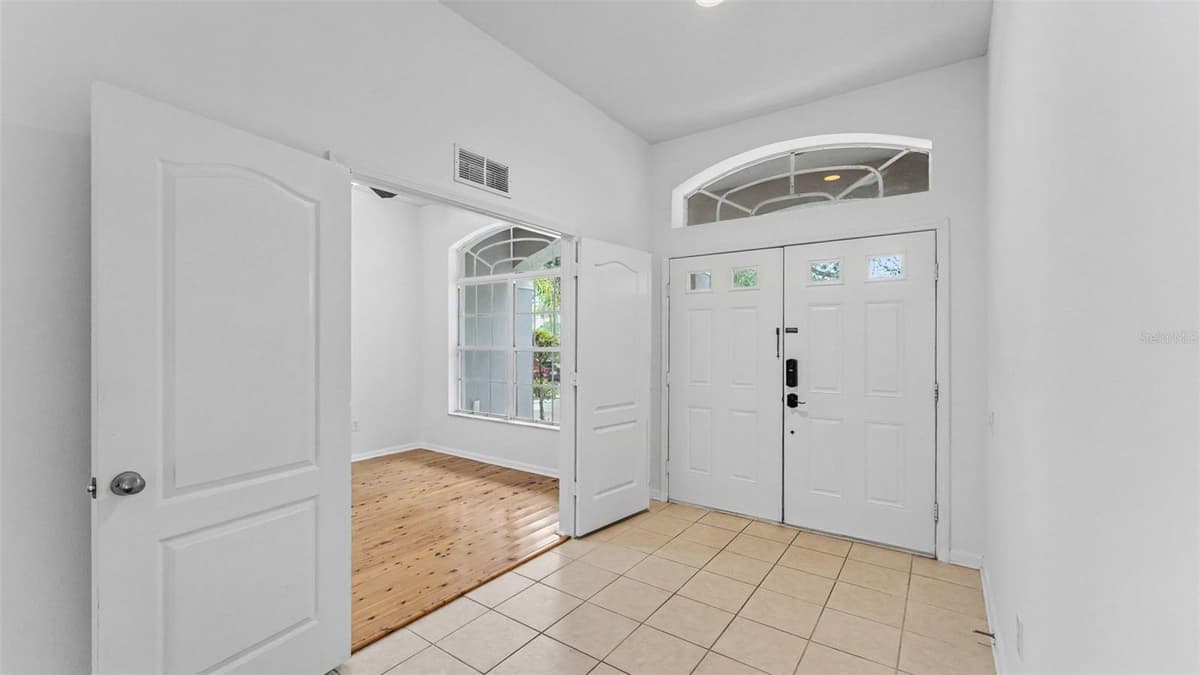 2041 HEARTLAND CIRCLE — photo 13 of 55