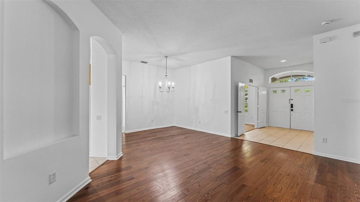 2041 HEARTLAND CIRCLE — photo 17 of 55