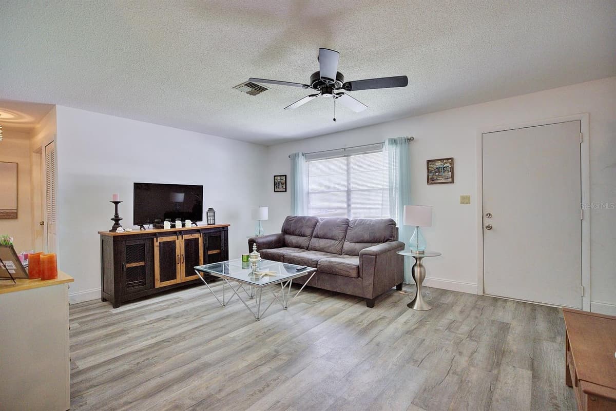 306 LARK TERRACE — photo 3 of 27