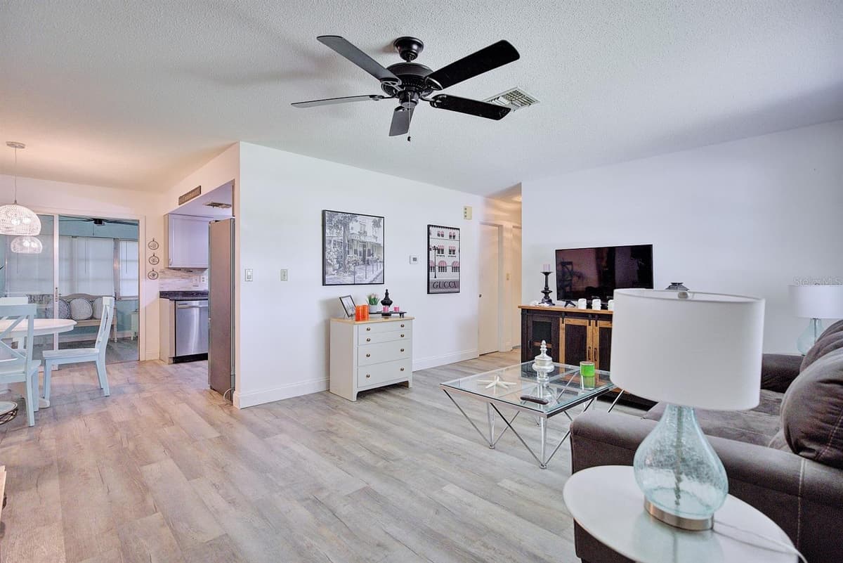 306 LARK TERRACE — photo 5 of 27