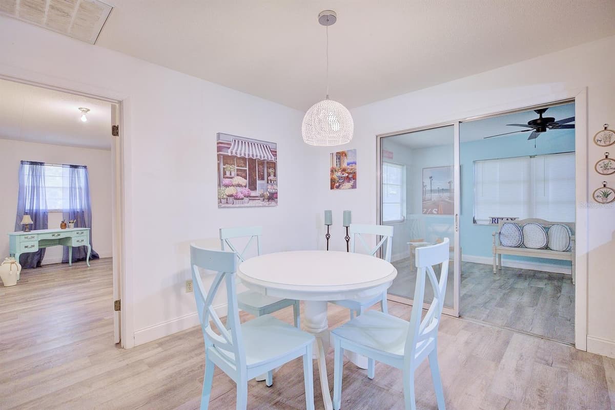 306 LARK TERRACE — photo 7 of 27