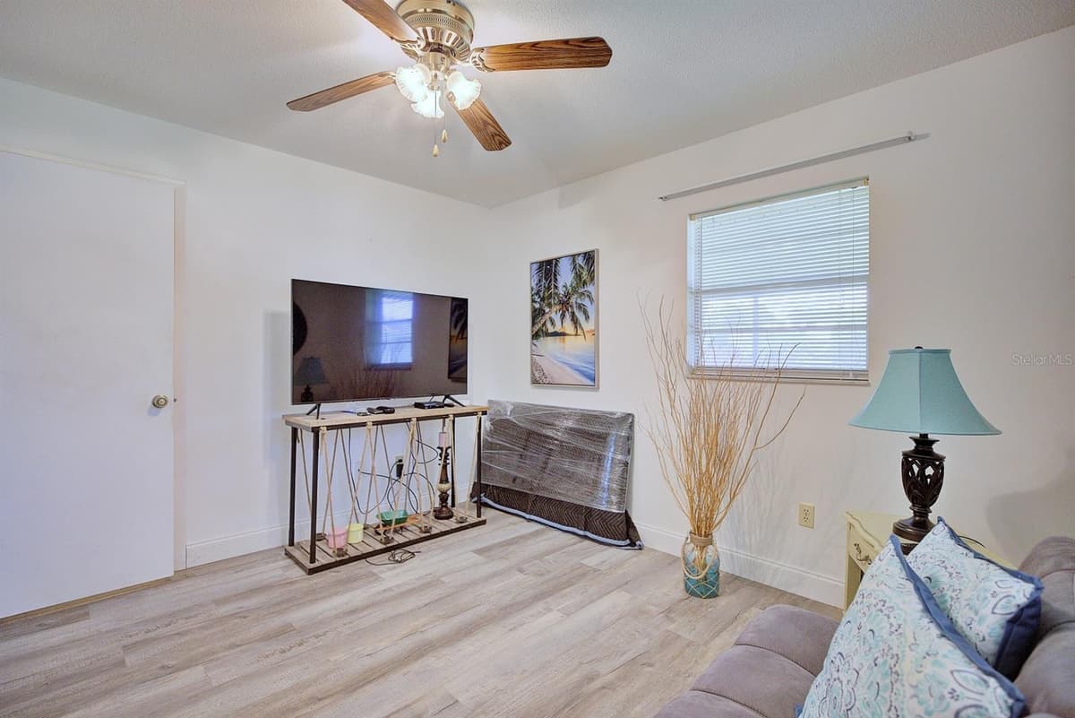306 LARK TERRACE — photo 25 of 27