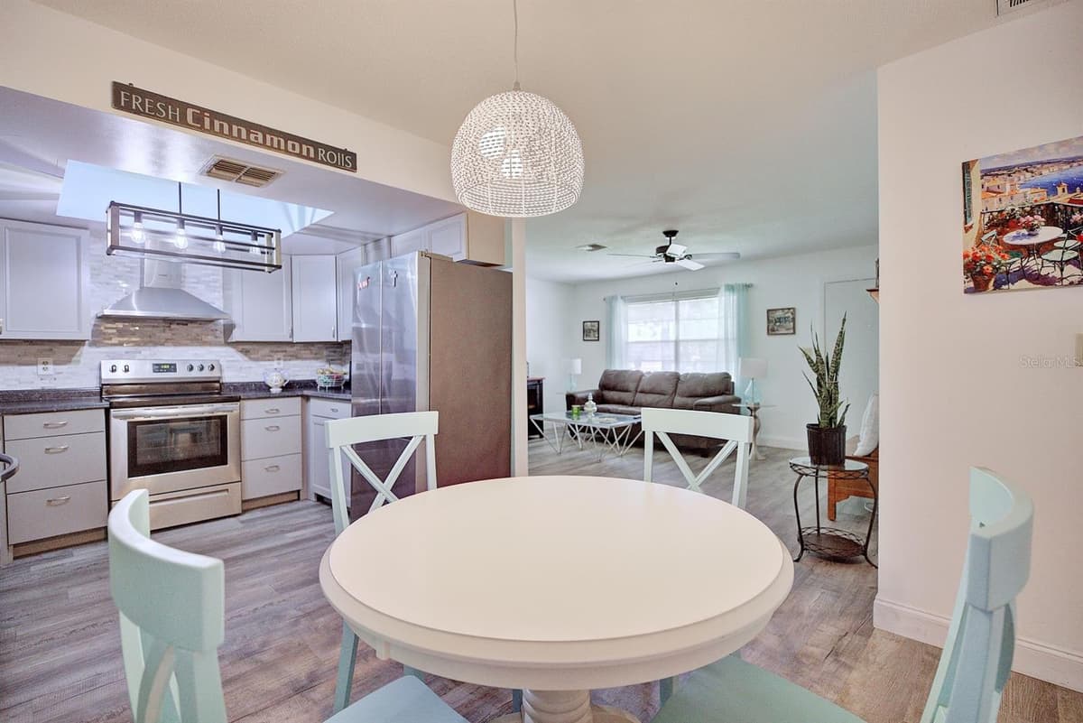 306 LARK TERRACE — photo 9 of 27