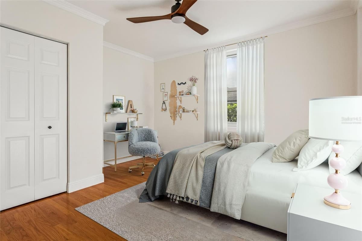 511 FRANCES AVENUE — photo 15 of 23