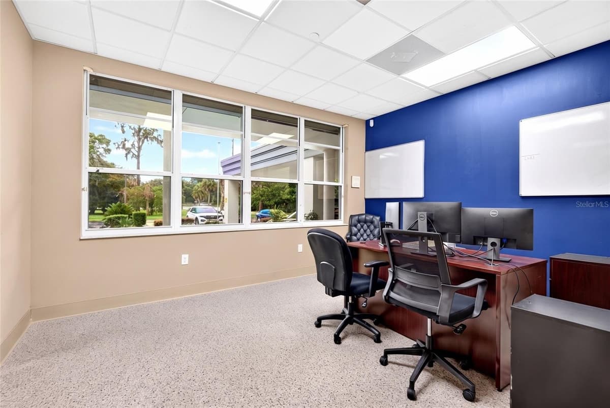 268 SUNCOAST BOULEVARD — photo 32 of 51