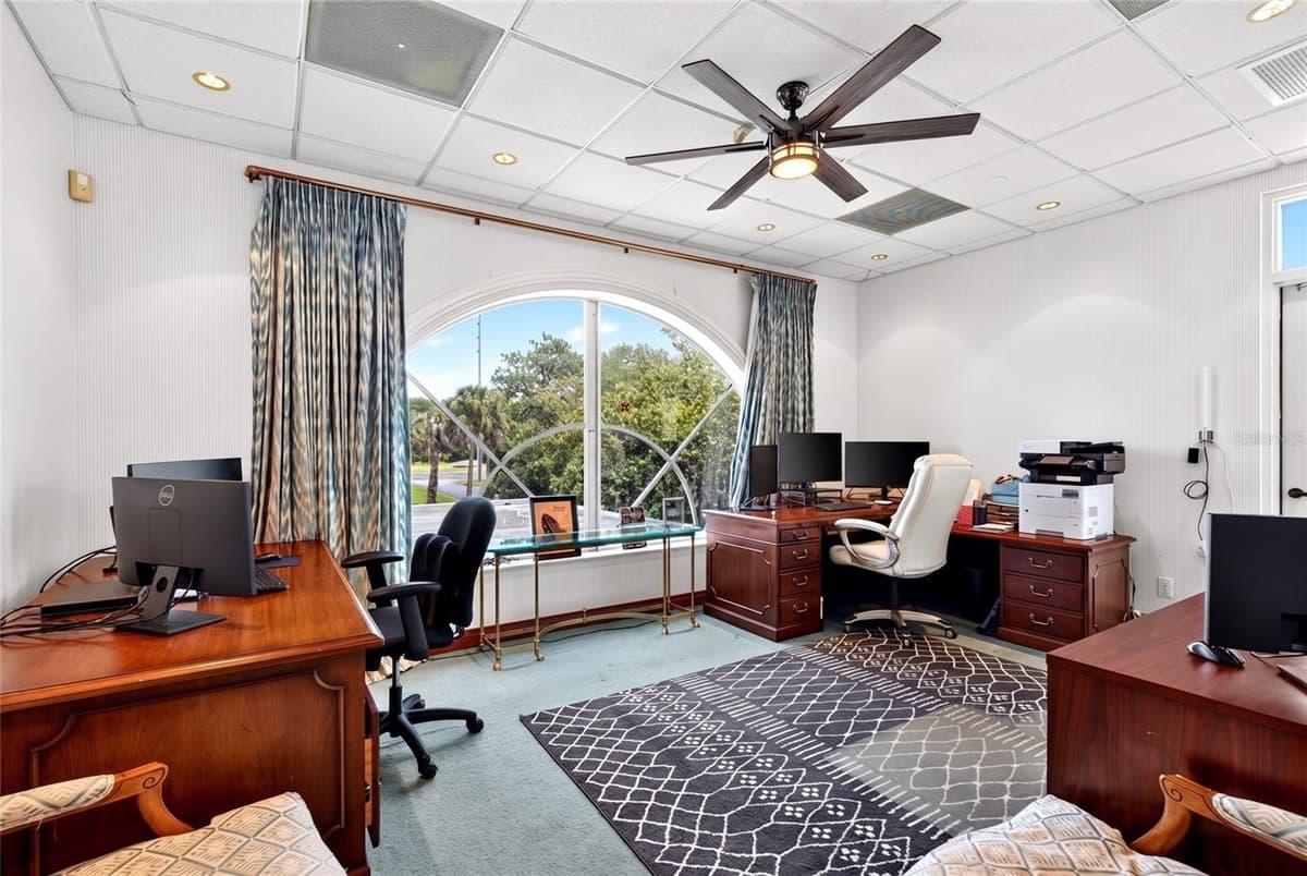 268 SUNCOAST BOULEVARD — photo 40 of 51