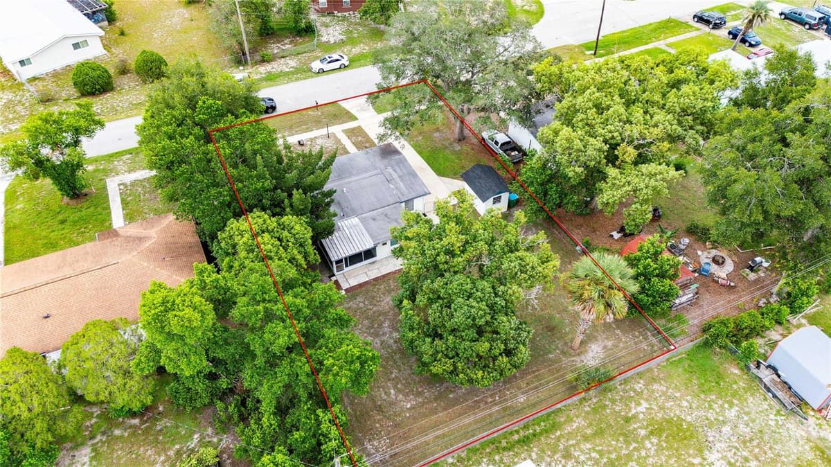 215 ABBEYVILLE STREET — photo 32 of 41