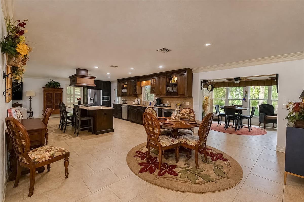 2178 WATERSEDGE DRIVE — photo 16 of 79