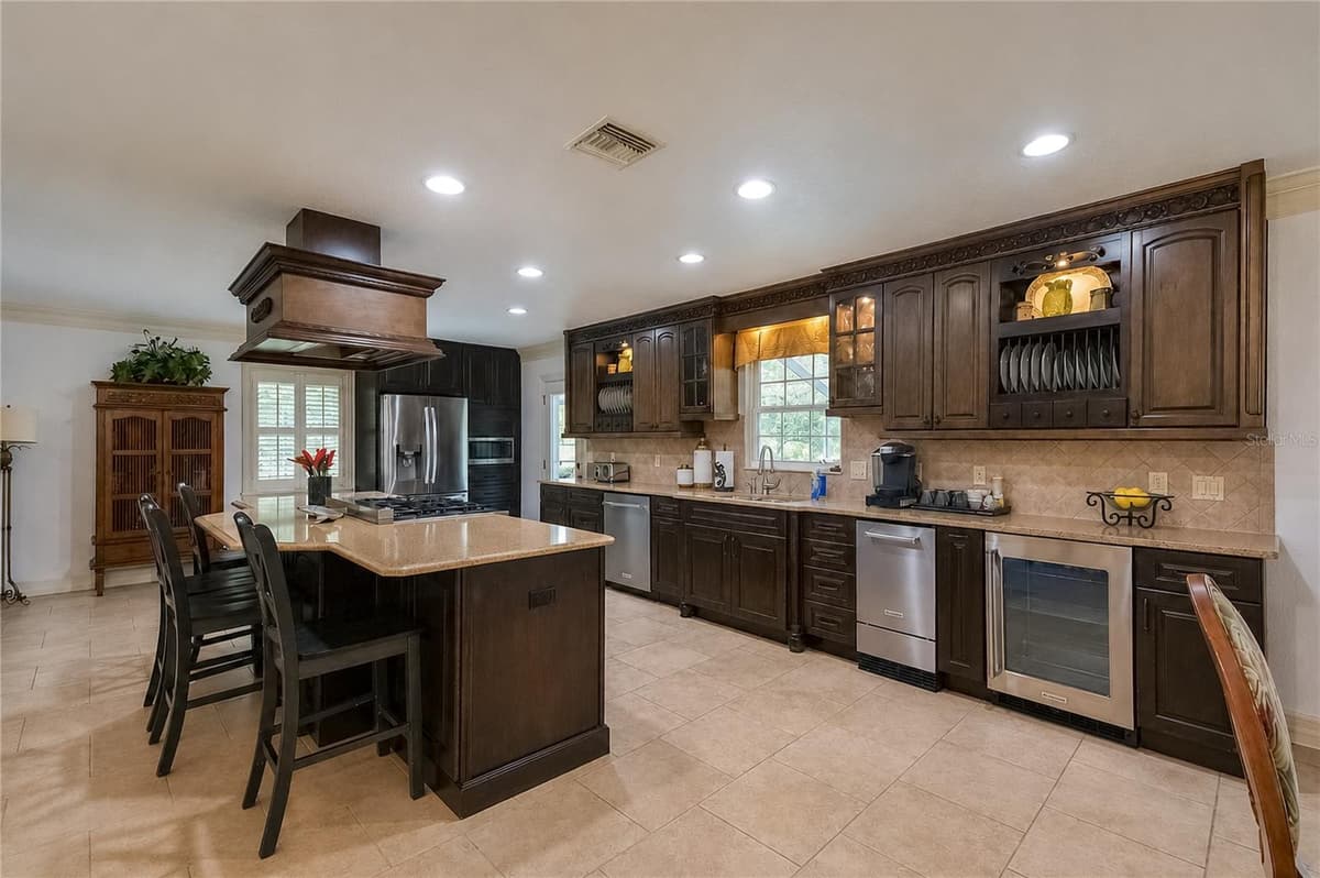 2178 WATERSEDGE DRIVE — photo 13 of 79