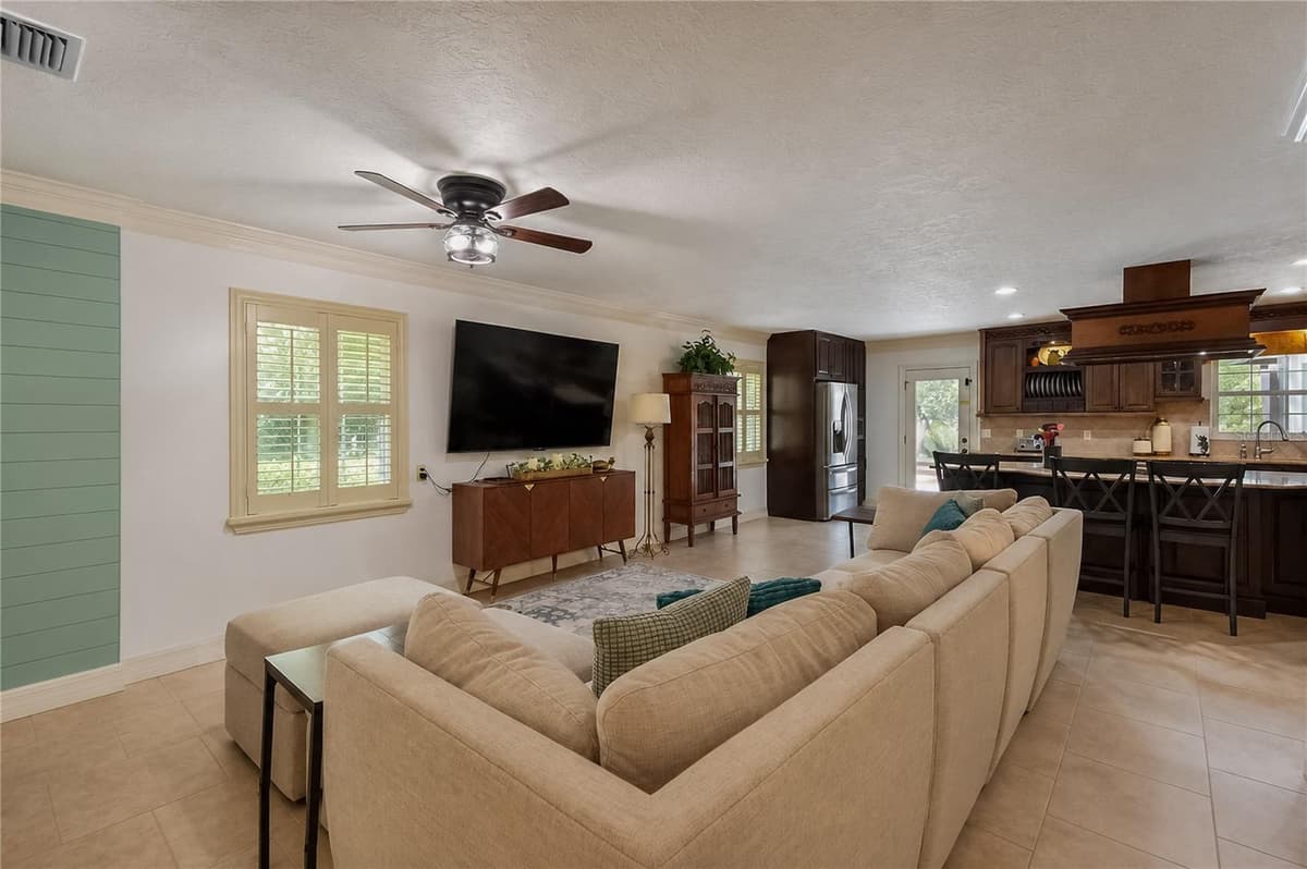 2178 WATERSEDGE DRIVE — photo 28 of 79
