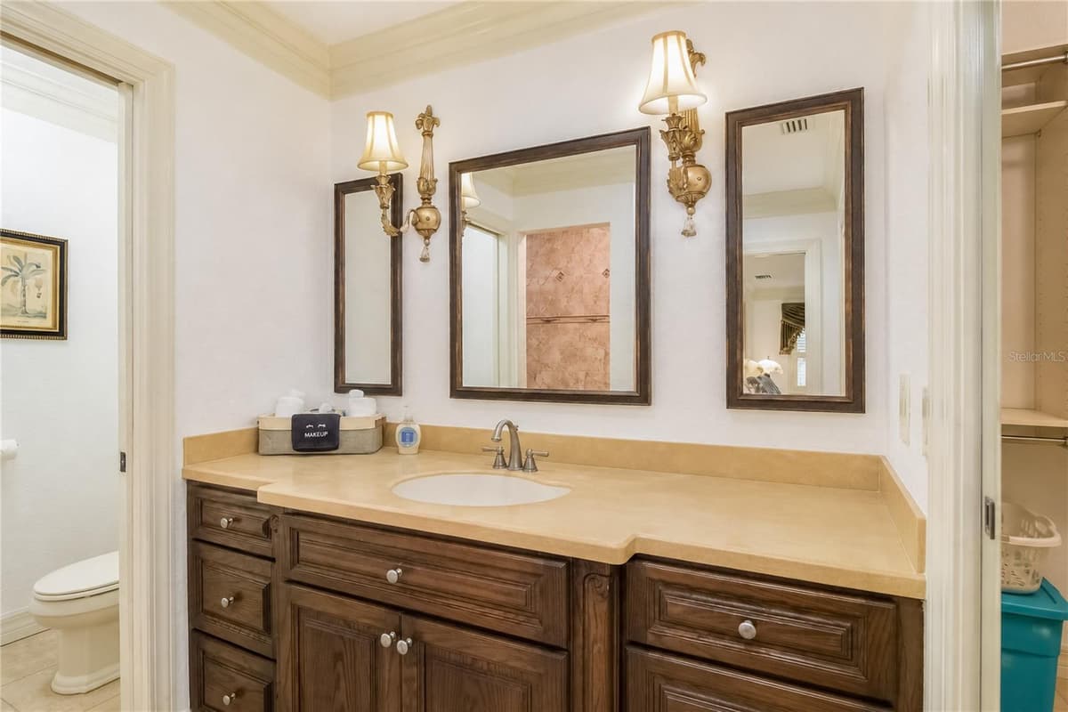 2178 WATERSEDGE DRIVE — photo 40 of 79