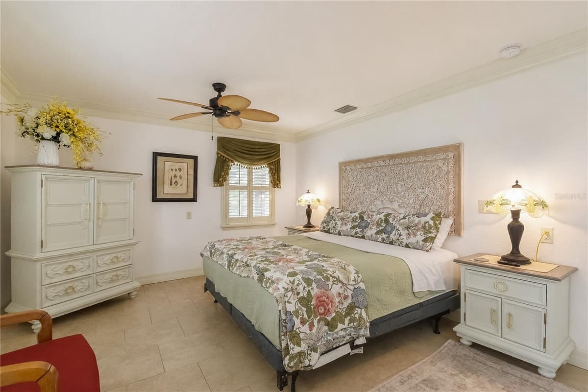 2178 WATERSEDGE DRIVE — photo 37 of 79