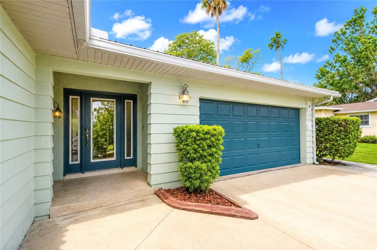 2178 WATERSEDGE DRIVE — photo 9 of 79