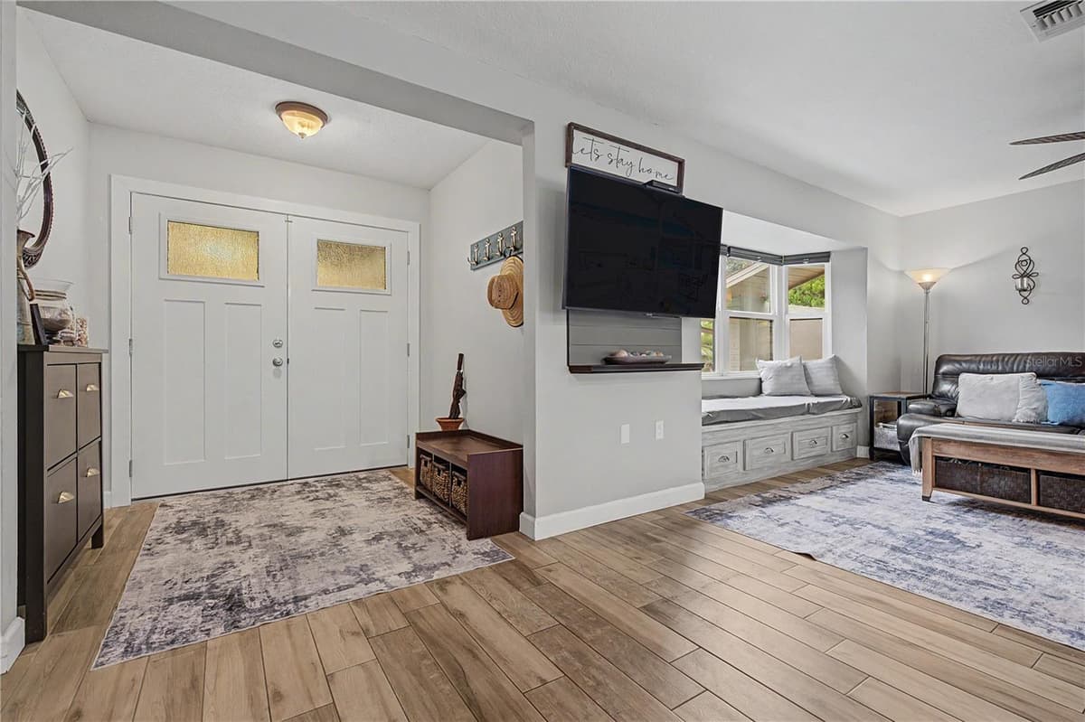 1706 AVOCA DRIVE — photo 5 of 60