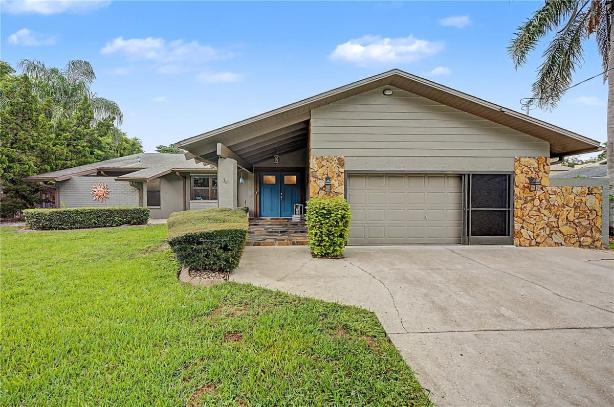 1706 AVOCA DRIVE — photo 49 of 60