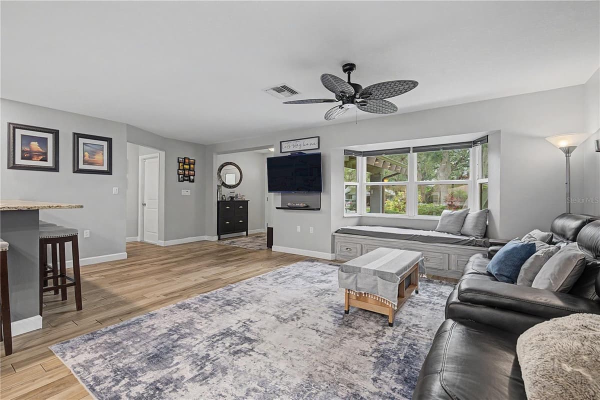 1706 AVOCA DRIVE — photo 11 of 60