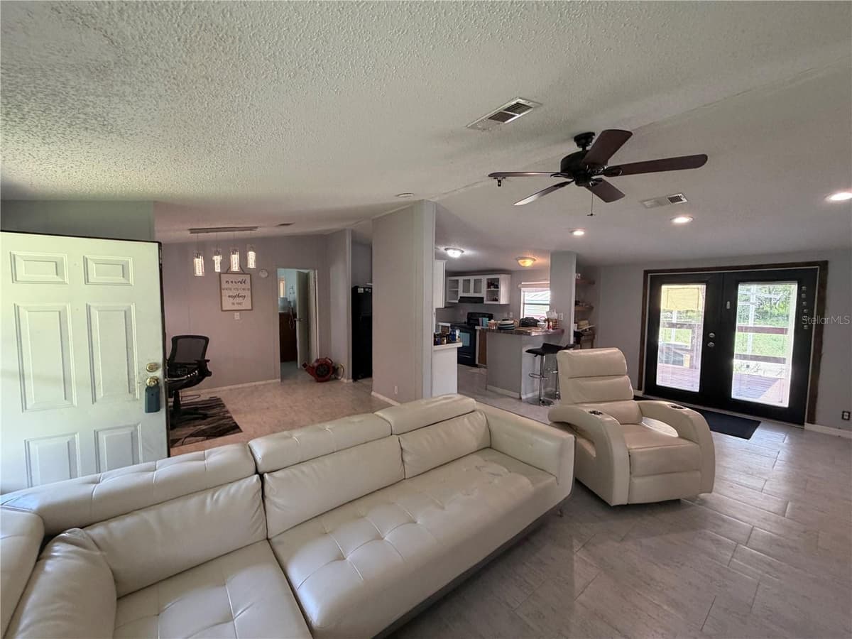 17828 ALEXSON STREET — photo 6 of 29