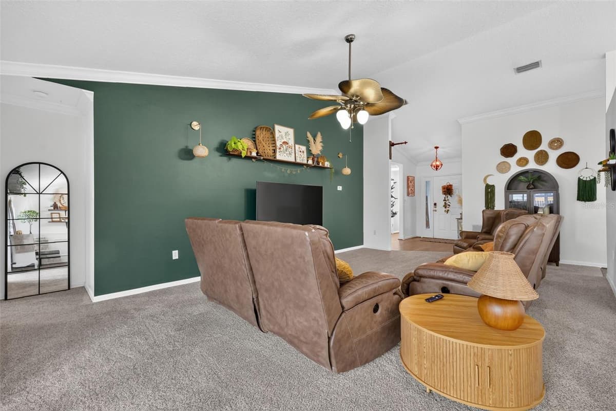 57 TOWNHILL DRIVE — photo 19 of 37