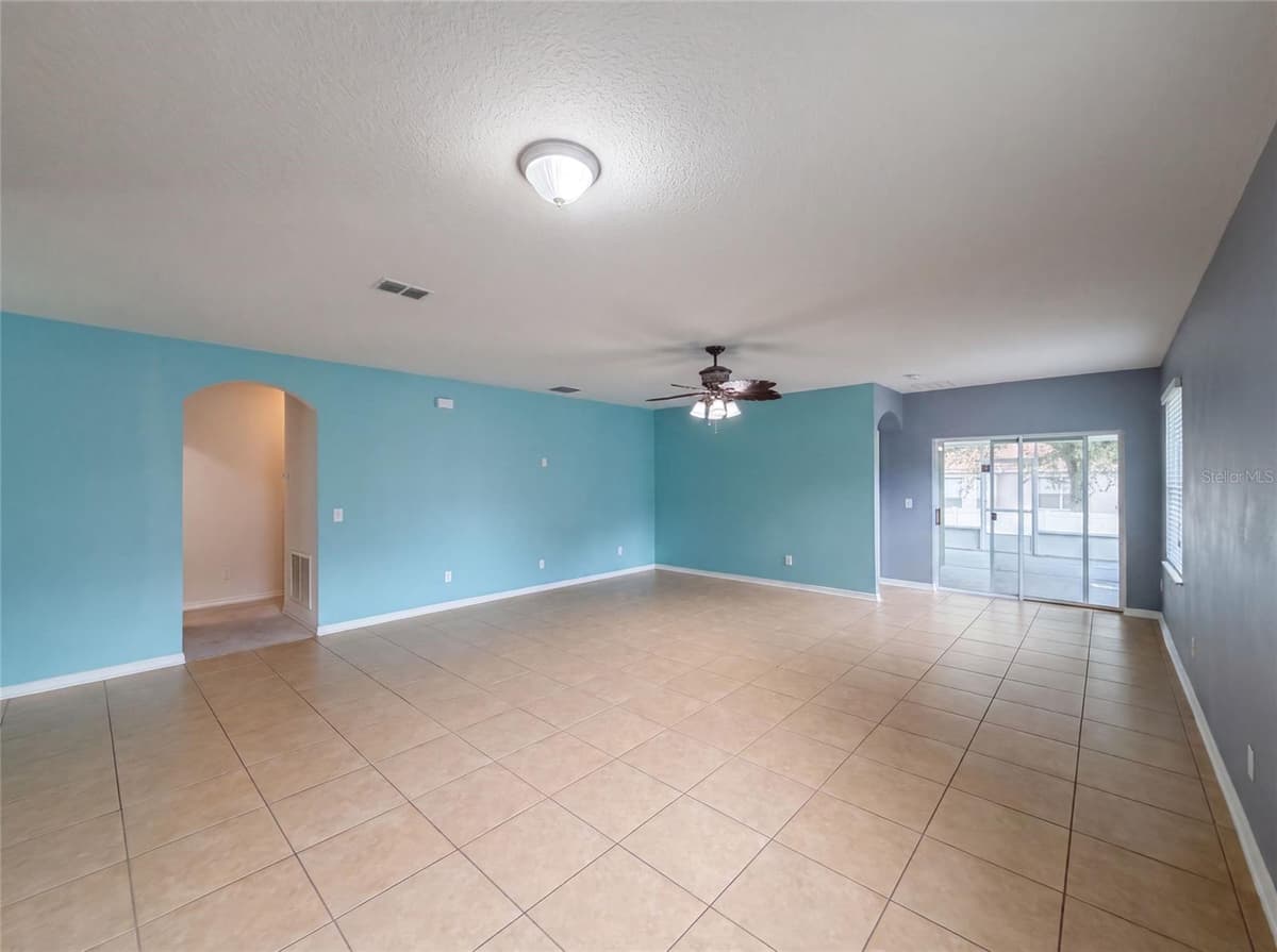 12902 SCOUT COURT — photo 11 of 23