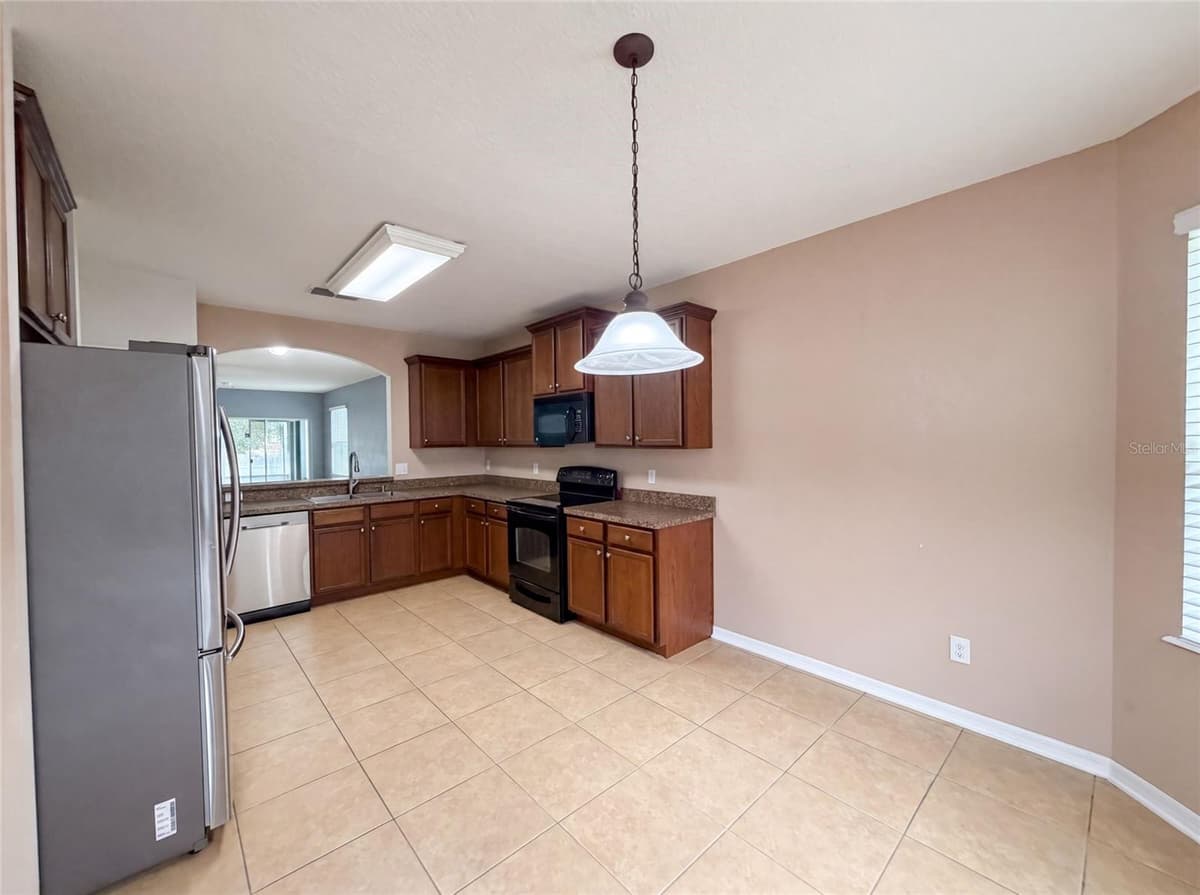 12902 SCOUT COURT — photo 16 of 23