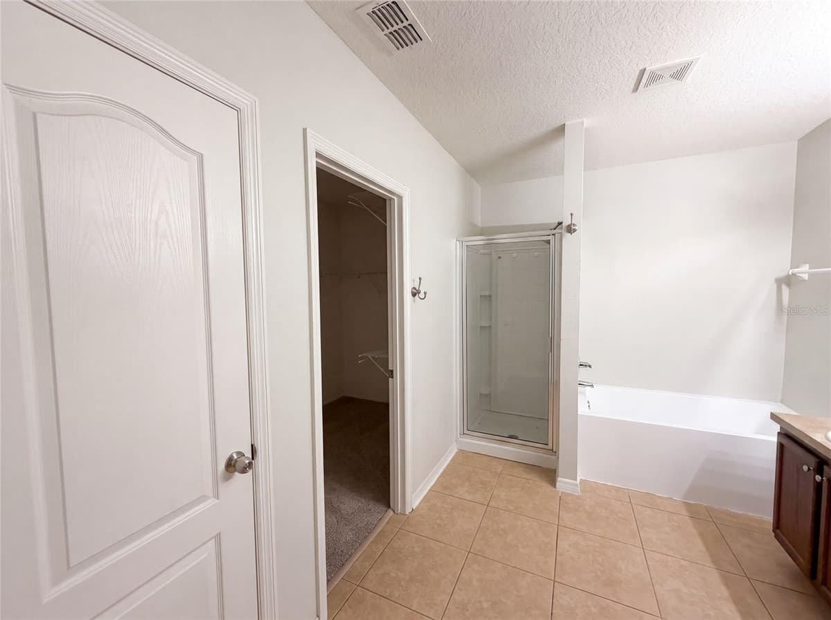 12902 SCOUT COURT — photo 7 of 23