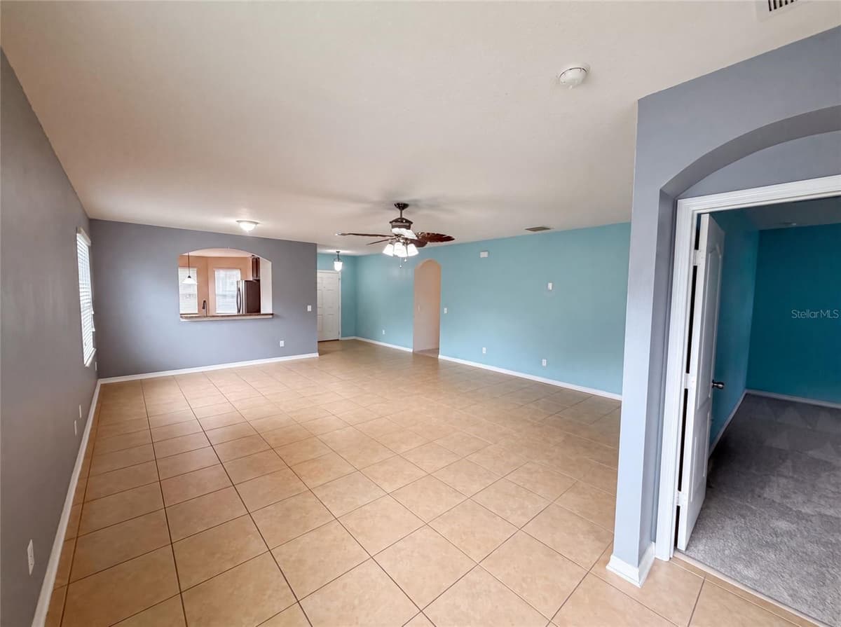 12902 SCOUT COURT — photo 10 of 23