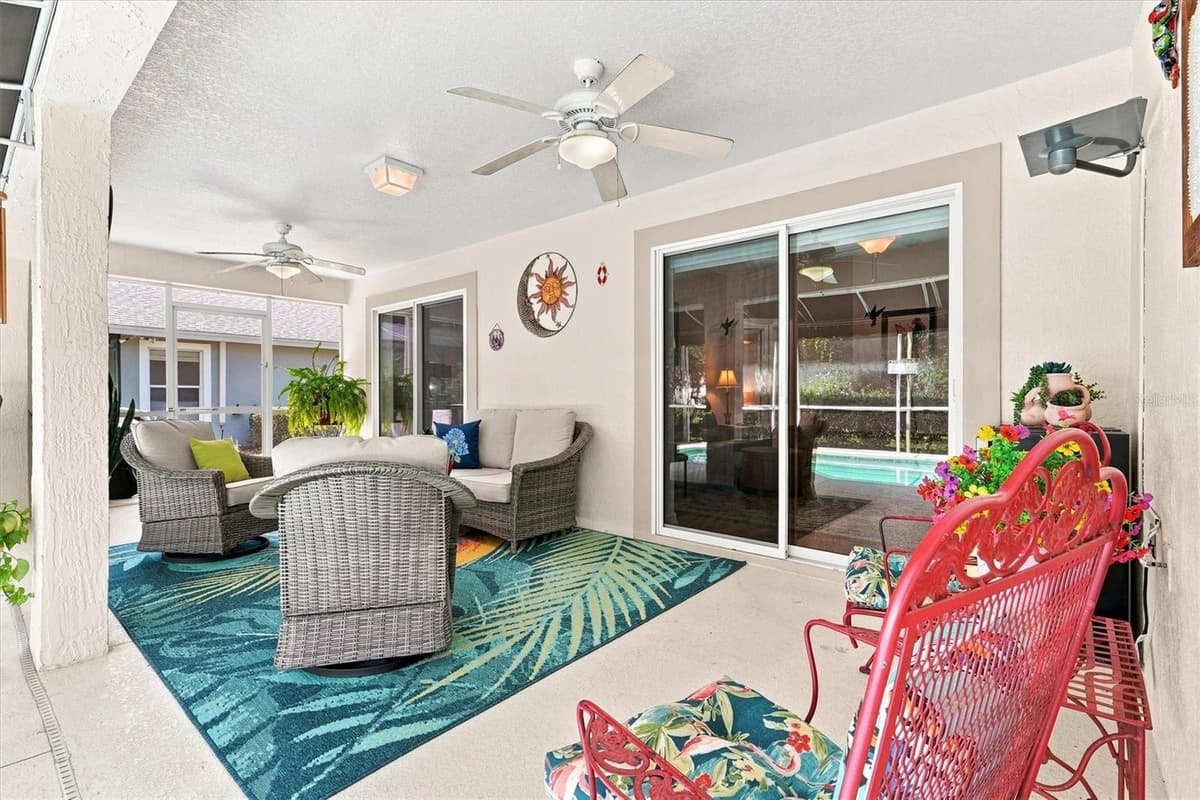 6133 LANDINGS BOULEVARD — photo 21 of 34