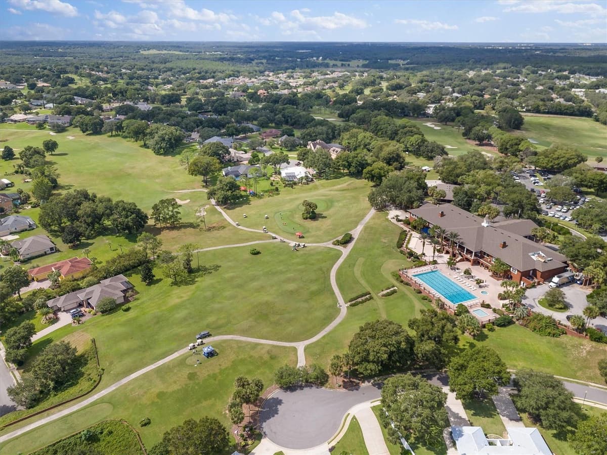 6133 LANDINGS BOULEVARD — photo 32 of 34