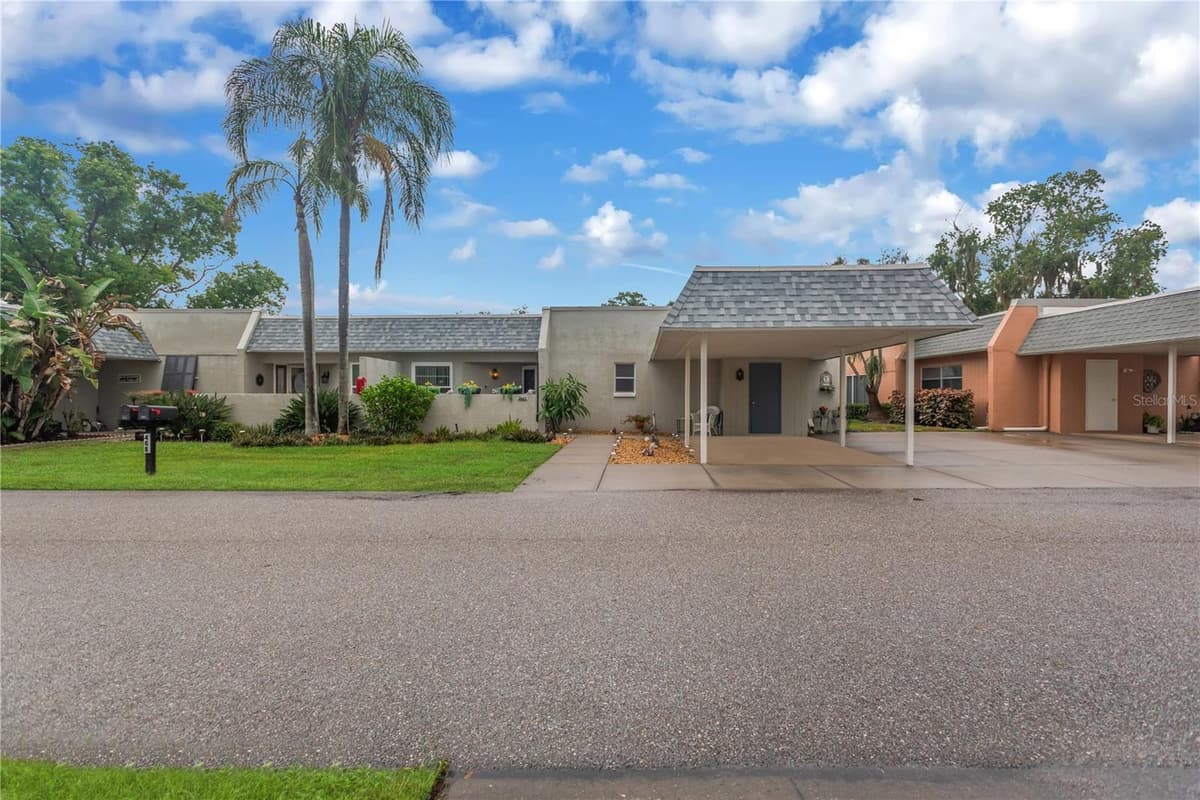 3943 TROPHY BOULEVARD — photo 23 of 28
