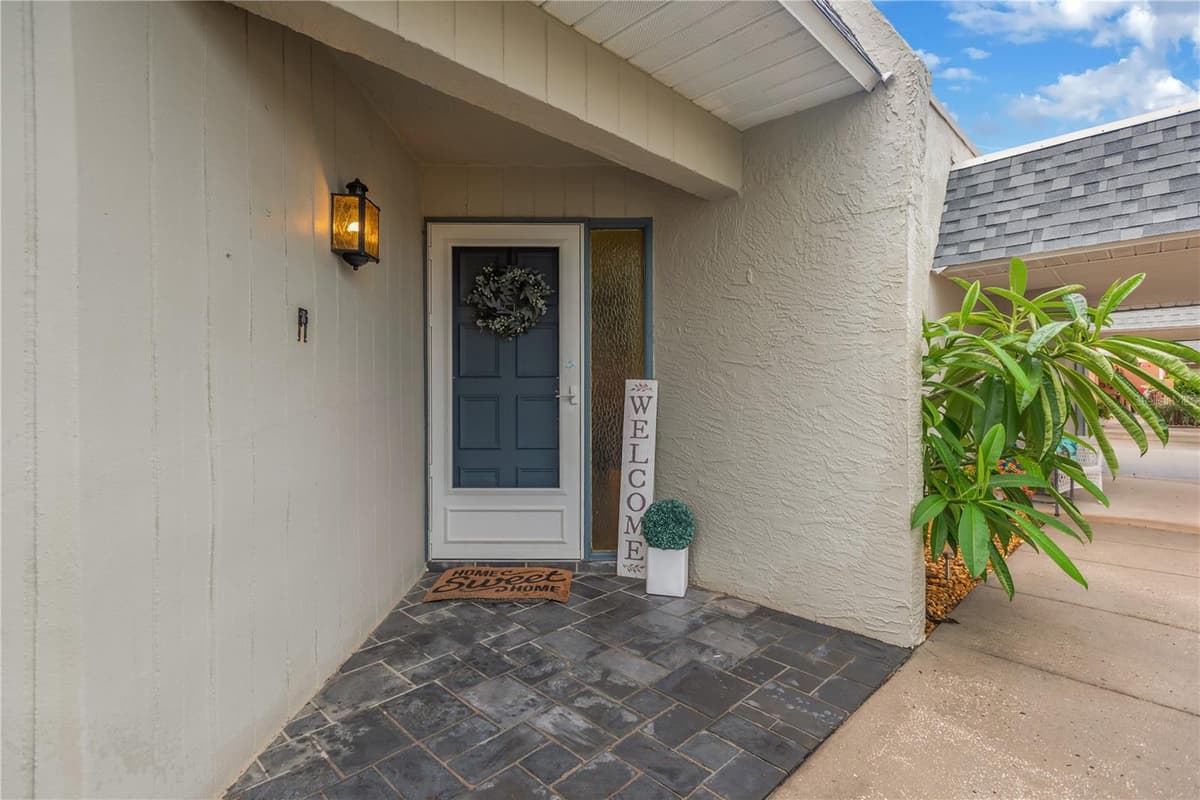 3943 TROPHY BOULEVARD — photo 25 of 28