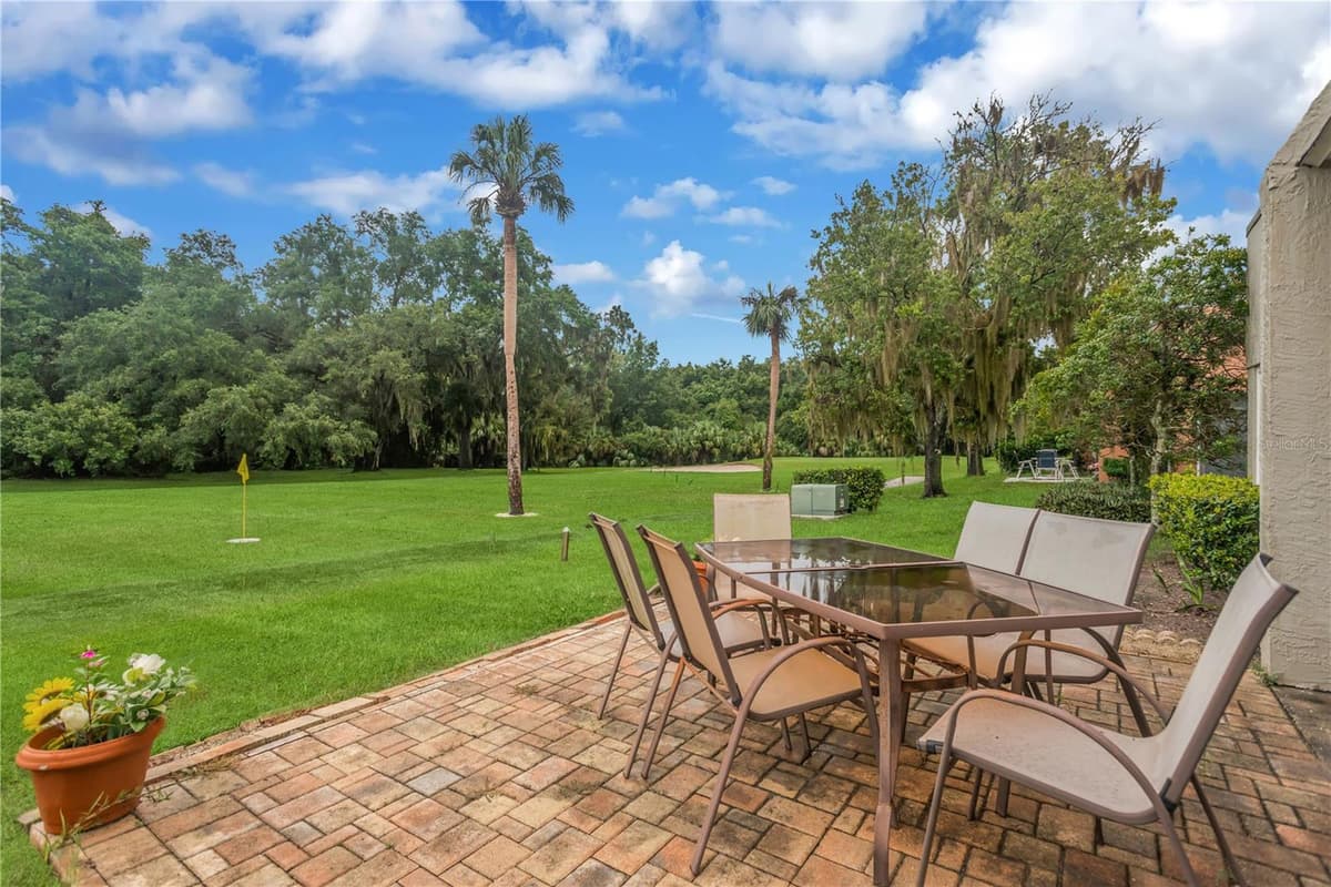 3943 TROPHY BOULEVARD — photo 6 of 28