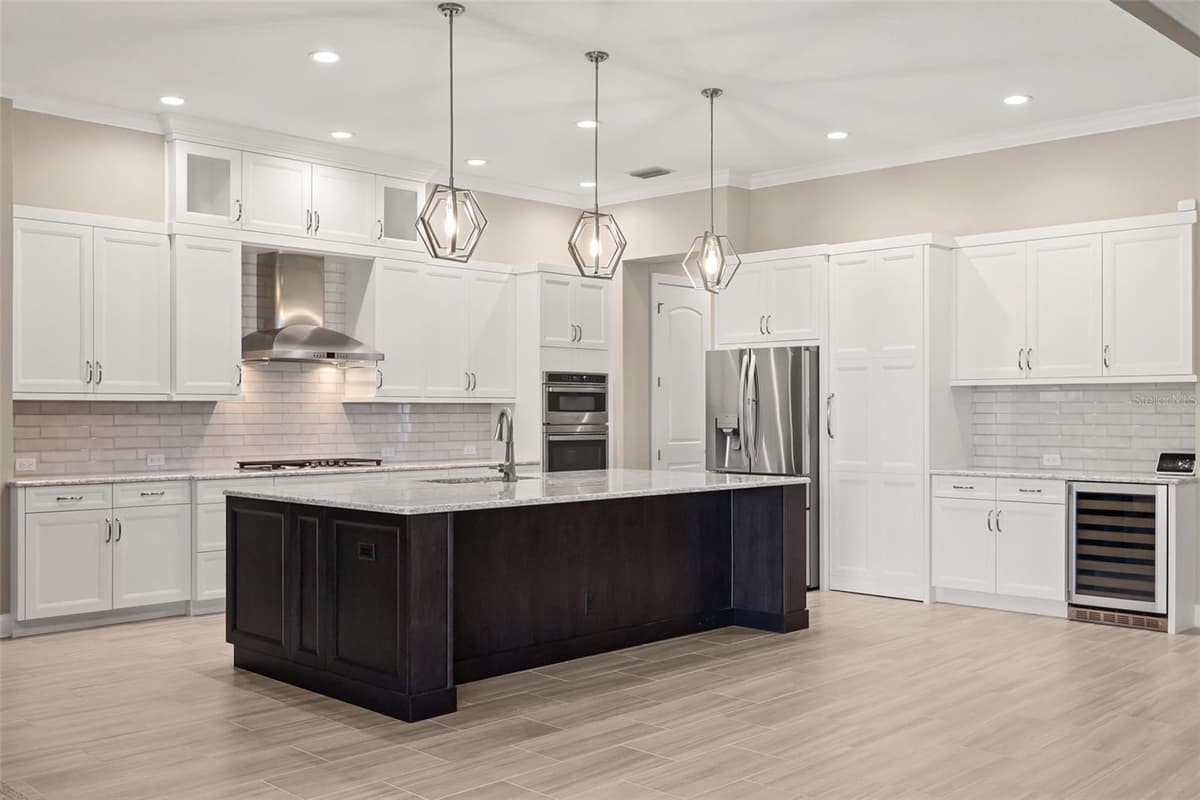 209 PINE LILLY COURT — photo 10 of 74