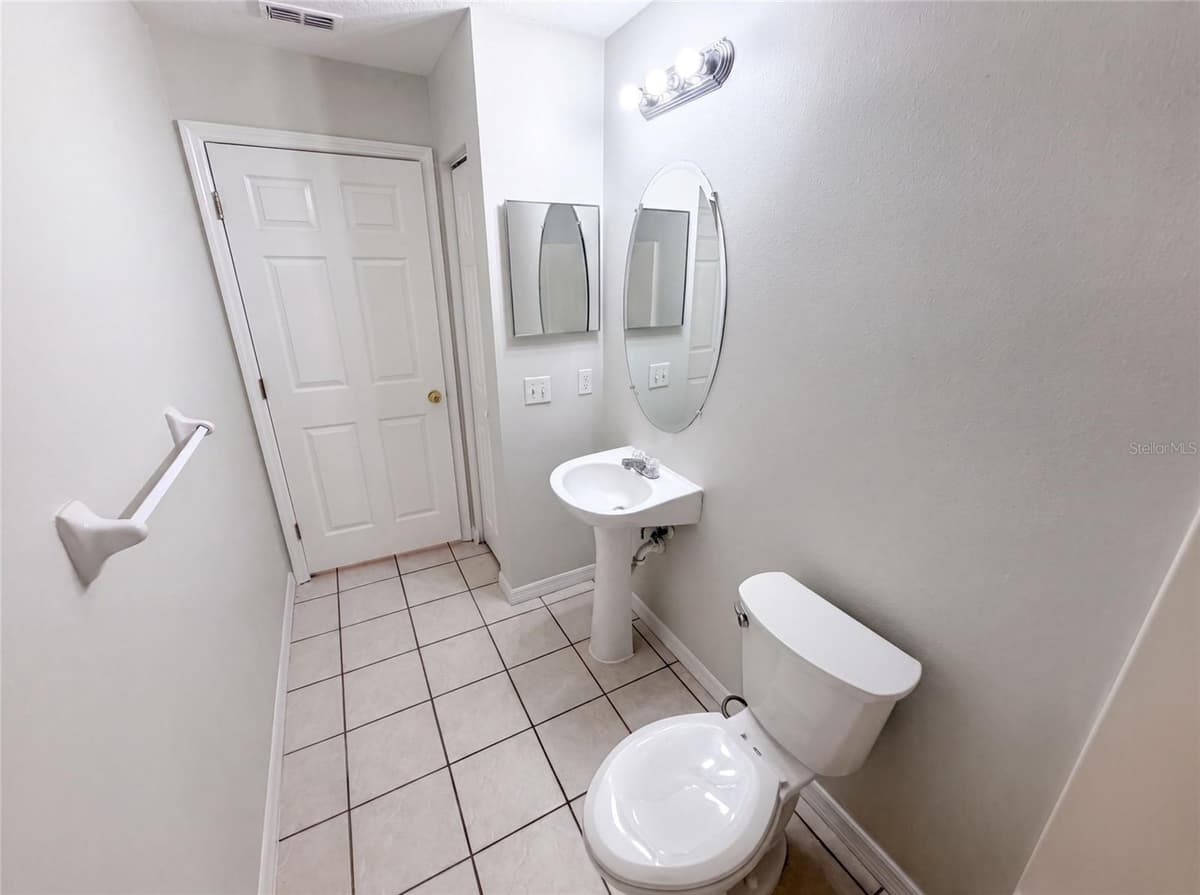 37209 GRASSY HILL LANE — photo 15 of 26